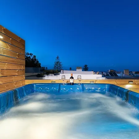 A Unique 3-4 Bedrooms House In Old Town 度假居 Rhodes City